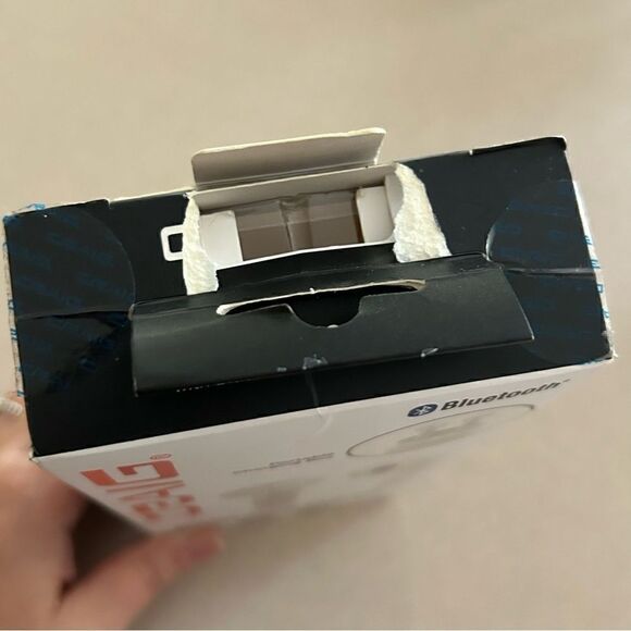 New, Craig Mini Wireless Earphones w/Bluetooth Wireless Technology - Picture 5 of 6